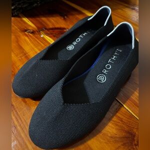 Rothys The Flat Black Ballet Round Toe (sz9.5 but fit is more like sz 9)